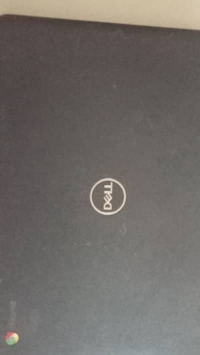 Dell 3100 touchscreen Chromebook 4gb ram and 32 GB rom