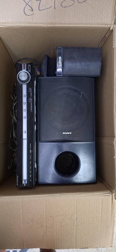 Sony Home Theater 5.1 in very good condition