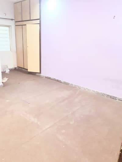 35x70 Upper Floor Available Rent G-13, ISLAMABAD