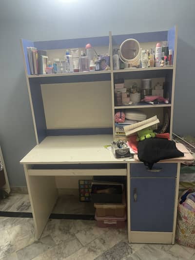 Study table/computer desk