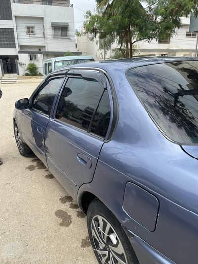 Toyota Corolla XE 2001