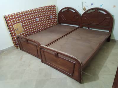 Two single bed used we will decrease price