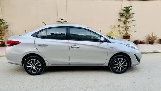 Toyota Yaris 2021 ATIV X 1.5 top of the line Bumper to Bumper Original