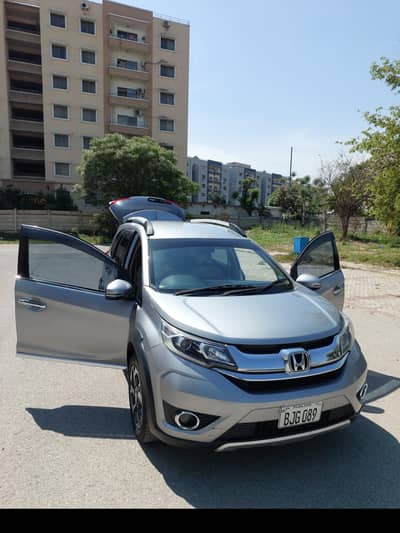 7 seater Honda Brv automatic (Top of the line)