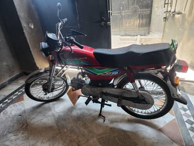 CR 70 original,  engine k km kabhi nhi howa , full original bike ha