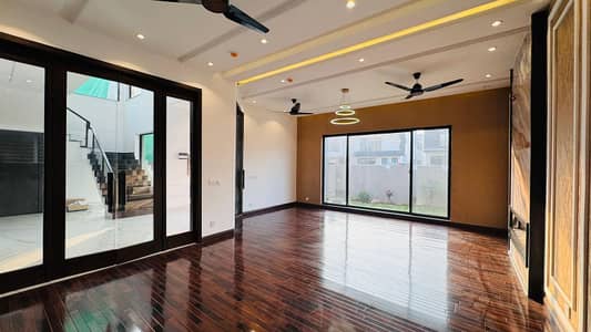 1 Kanal Full House For Rent In DHA Phase 7 - Near Park And Commercial Market