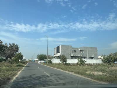 Kanal Corner Plot In DHA Phase 6 Block E Near Avenue 5