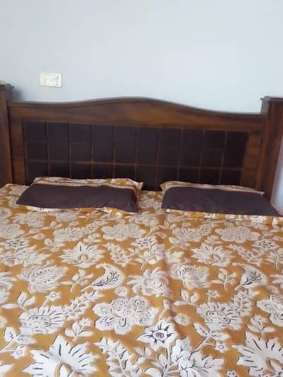 King size habitt bed with dura elite mattress