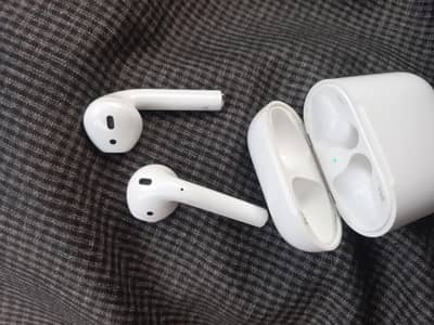 Apple Earpods 2Gen Neat and clean