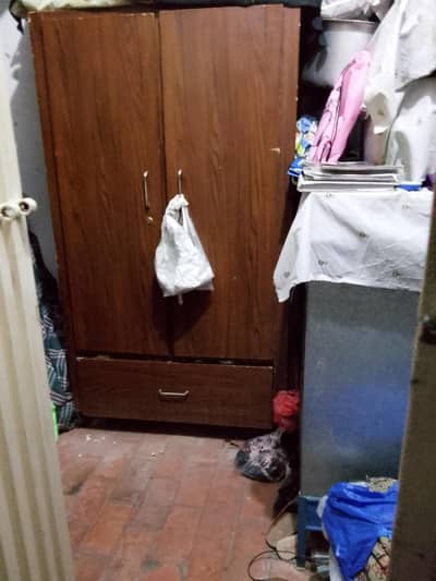 kids wardrobe like new