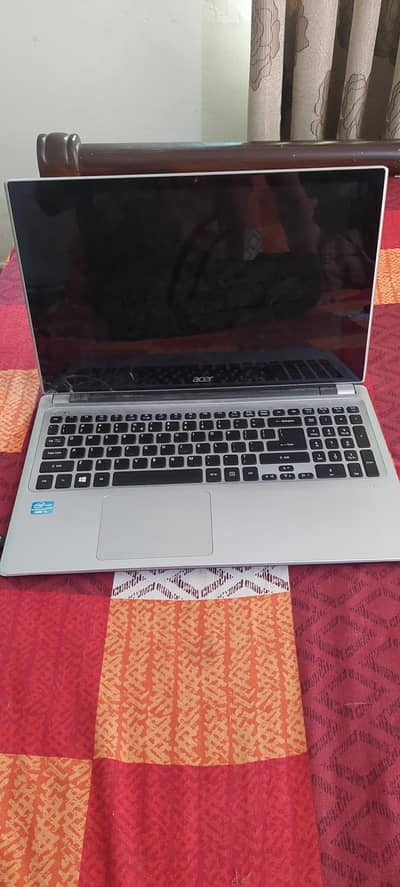 Acer Aspire  V5 core i5
