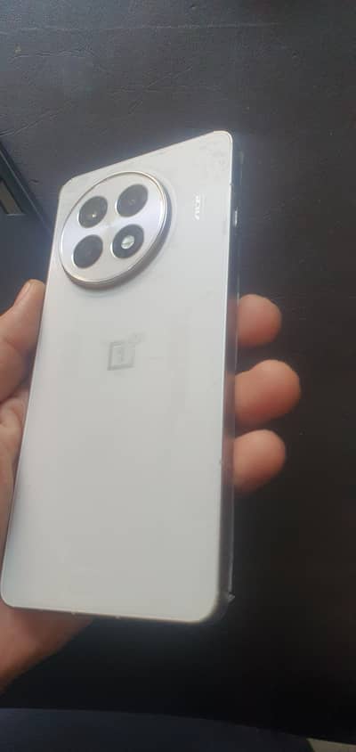 One plus Ace 5 16\512
