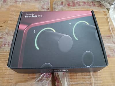 Focusrite Scarlett 2i2  4th Gen