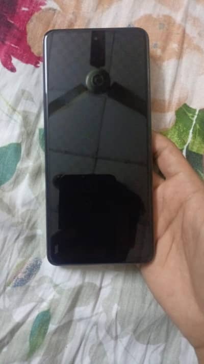 Infinix hot 40 8,256gb