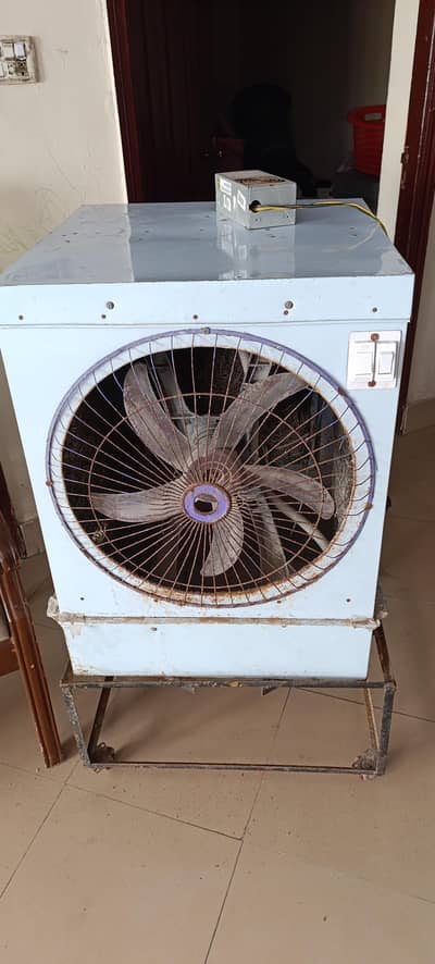 12V Air cooler condition shown in with pictures only 1 season used