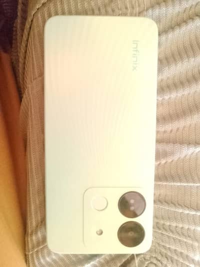 Infinix smart 7     4ram 64gb rom