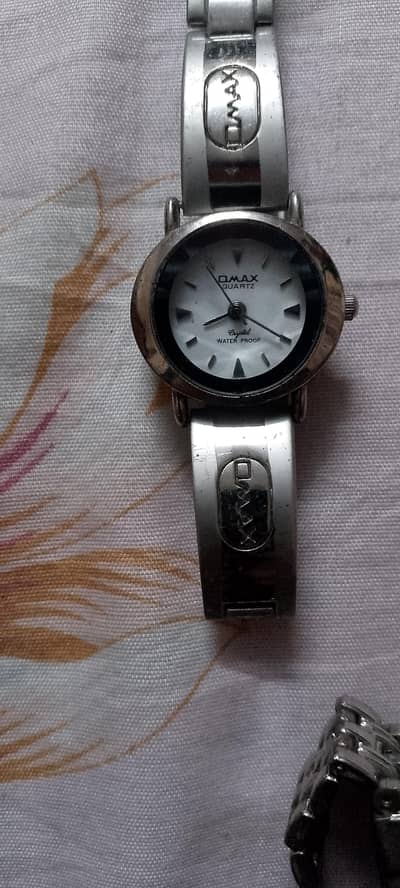 silver omax women's wrist watch
