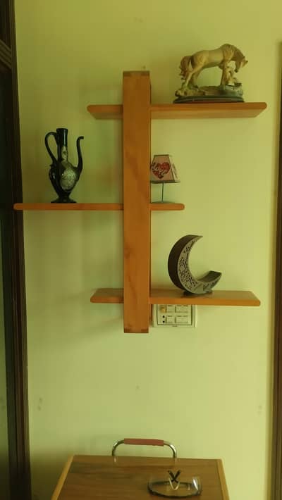 Tri shelf wall hanging wooden shelf