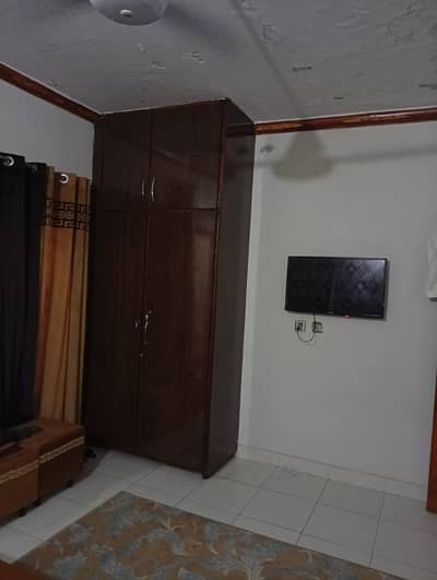 5Marla upper portion for rent 2bad attached bathroom TV launch kitchen