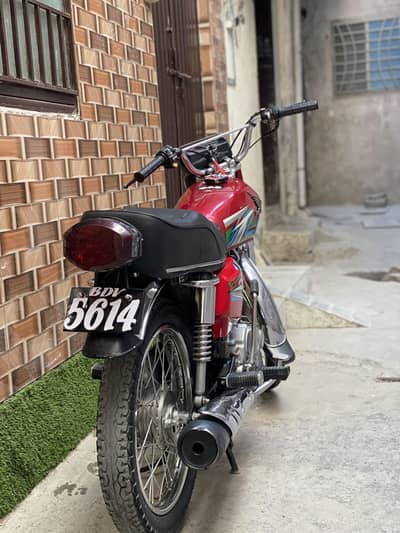 Honda 125 22/23 model all jen1 condition