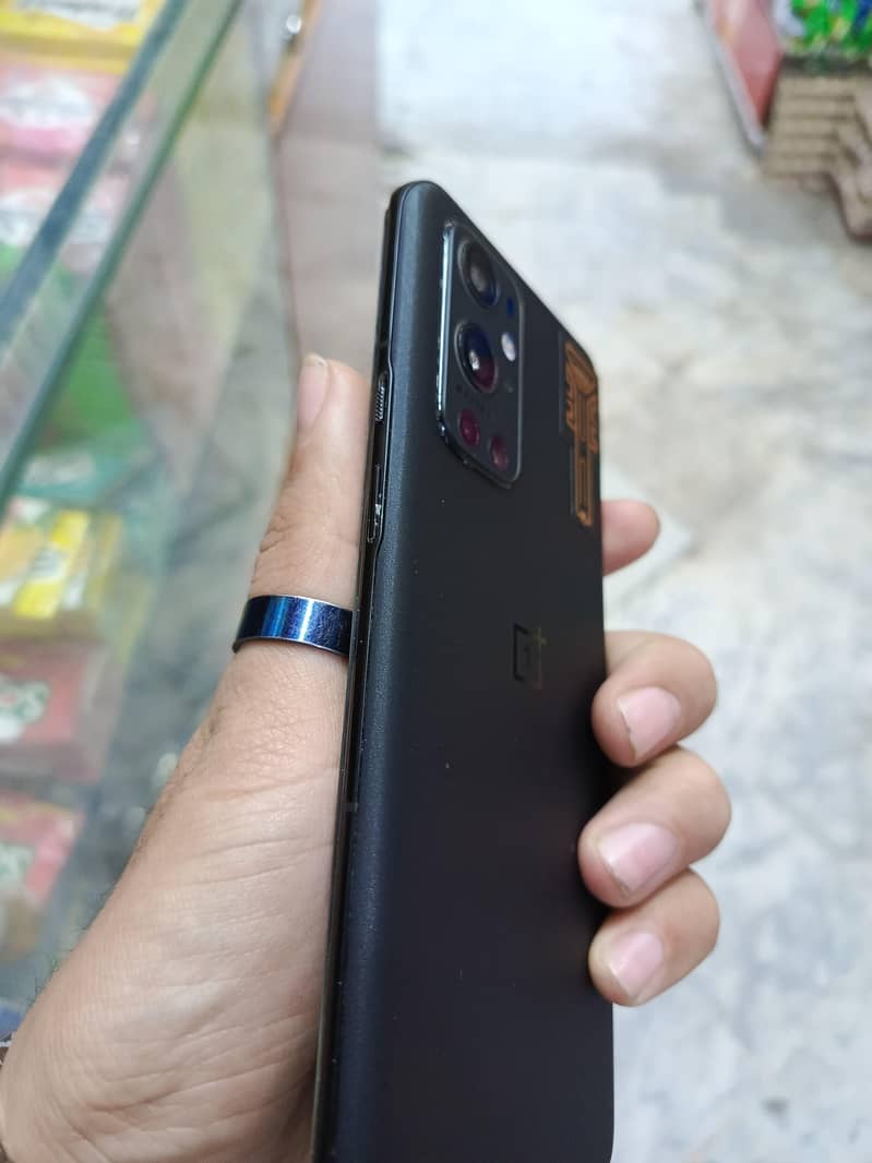 OnePlus 9 pro 1