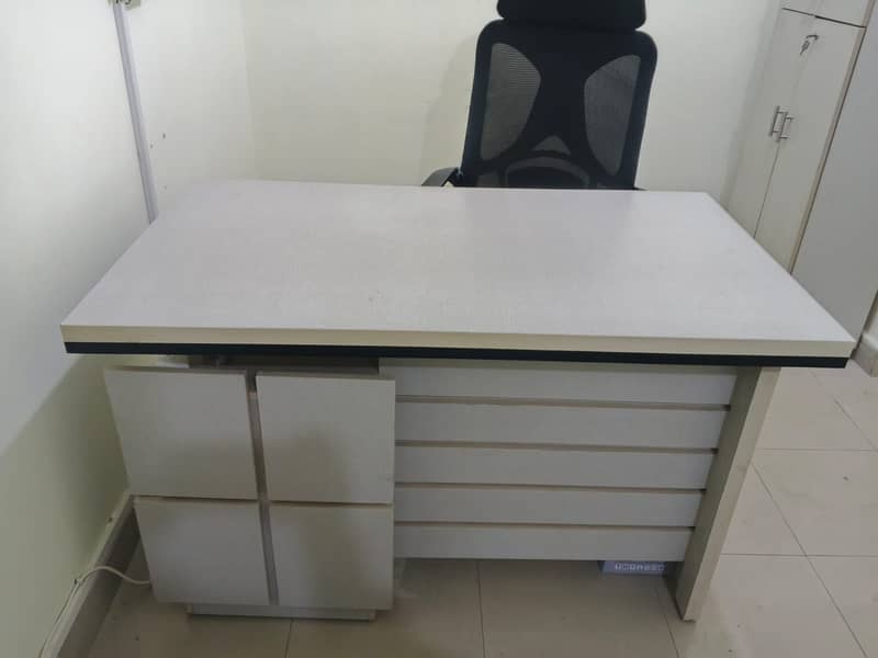Office Computer Table 0
