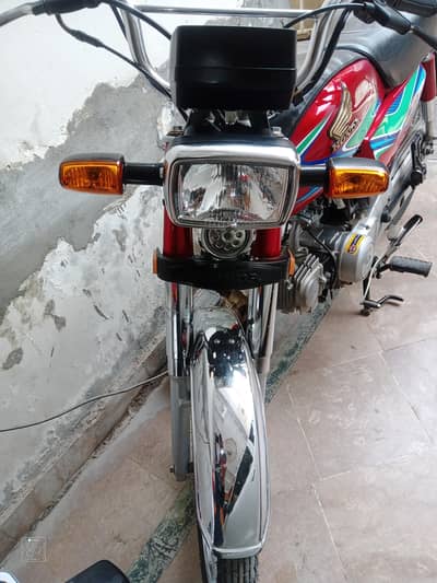HONDA CD 70.2018 MODEL