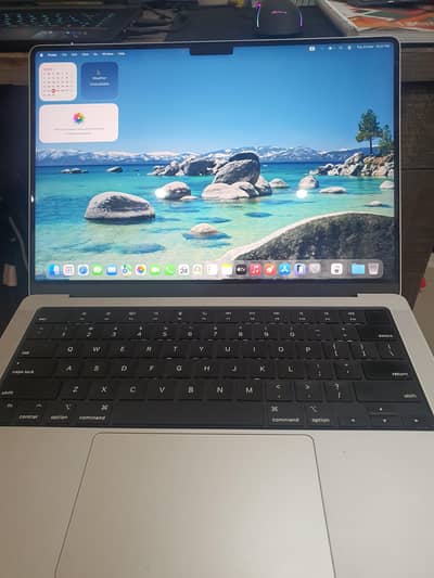 Macbook M1 pro 2021 14 Inches