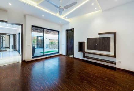 20 MARLA ELEGANT AND FULLY MAINTAINED SUPER HOT LOCATED BUNGALOW IS AVAILABLE IN THE BEST BLOCK OF DHA LAHORE.