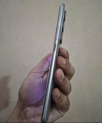 infinix hot 60 pro Plus 8 + 8 ram 256 GB memory mobile all okay hai