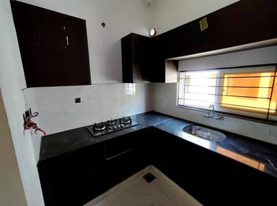 3 Marla Upper Portion For Rent In Palm Villas