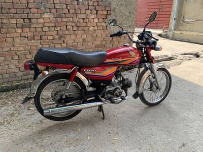 HONDA 2011 FOR SALE GENUINE CONDITION