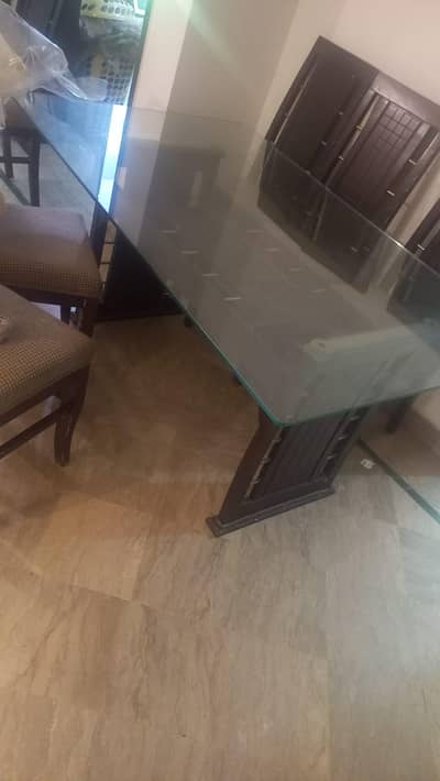 6 Chairs dinning Table for sale on 40000