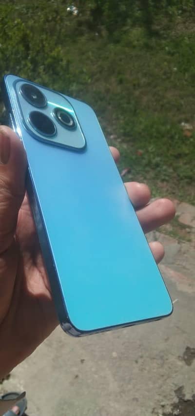 infinix hot 40i without box 4+2  128 exchange posible