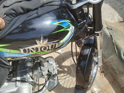 2025 1th month ki hai New bettery Dali hai New tyre b dala hai