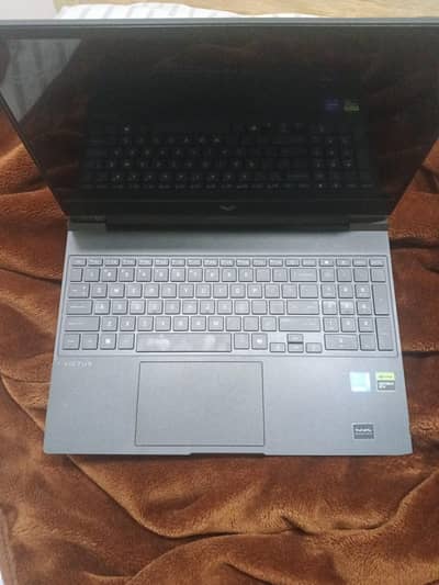 HP victus i5 13420H