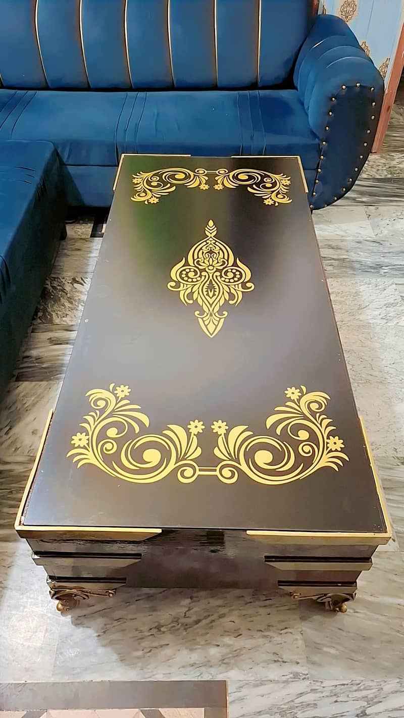 centre table condition 10/10 2