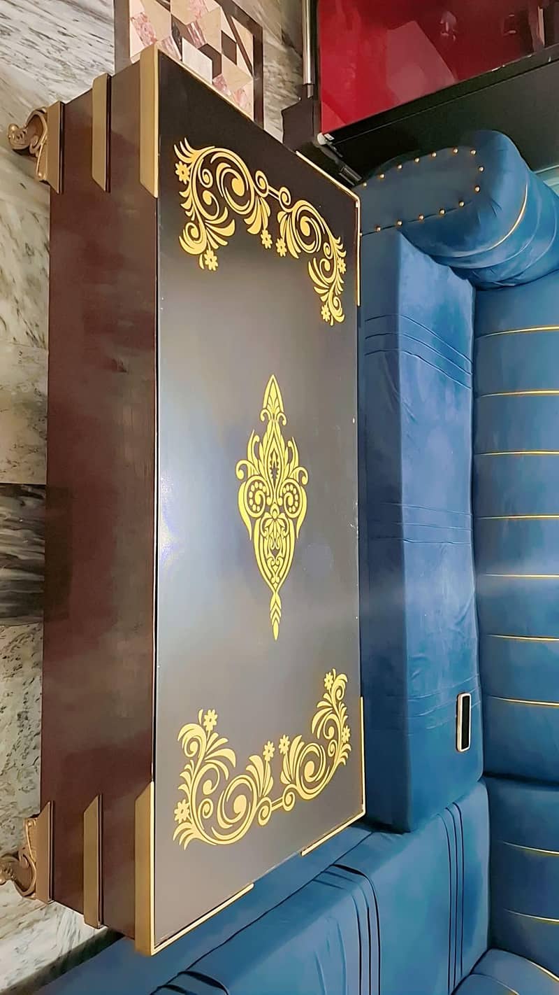 centre table condition 10/10 5