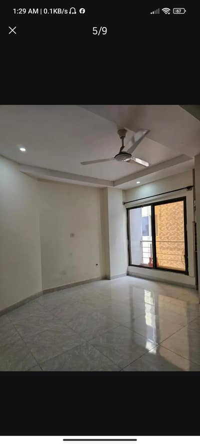 1 Bed unfurnished apparment available for monthly rent