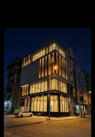 BUKHARI COMMERCIAL VERY MODERN 200 Sq. Yards 3 SIDE CORNER BUILDING MAIN LOCATION BEST FOR BRANDS ATTACHED TO DHA MALL