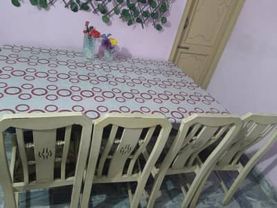 dinning table with 6 chairs