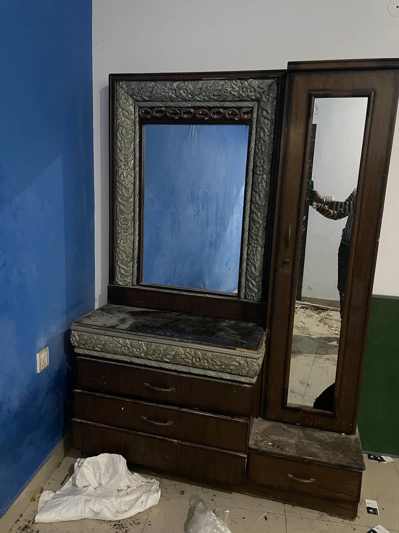 dressing table 2