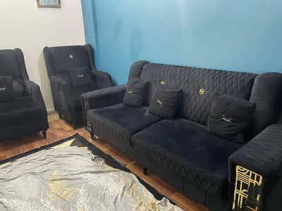 Valvet black sofa