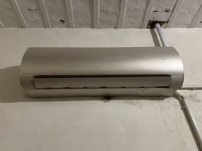 Gree 1.5 ton inverter 03217624266