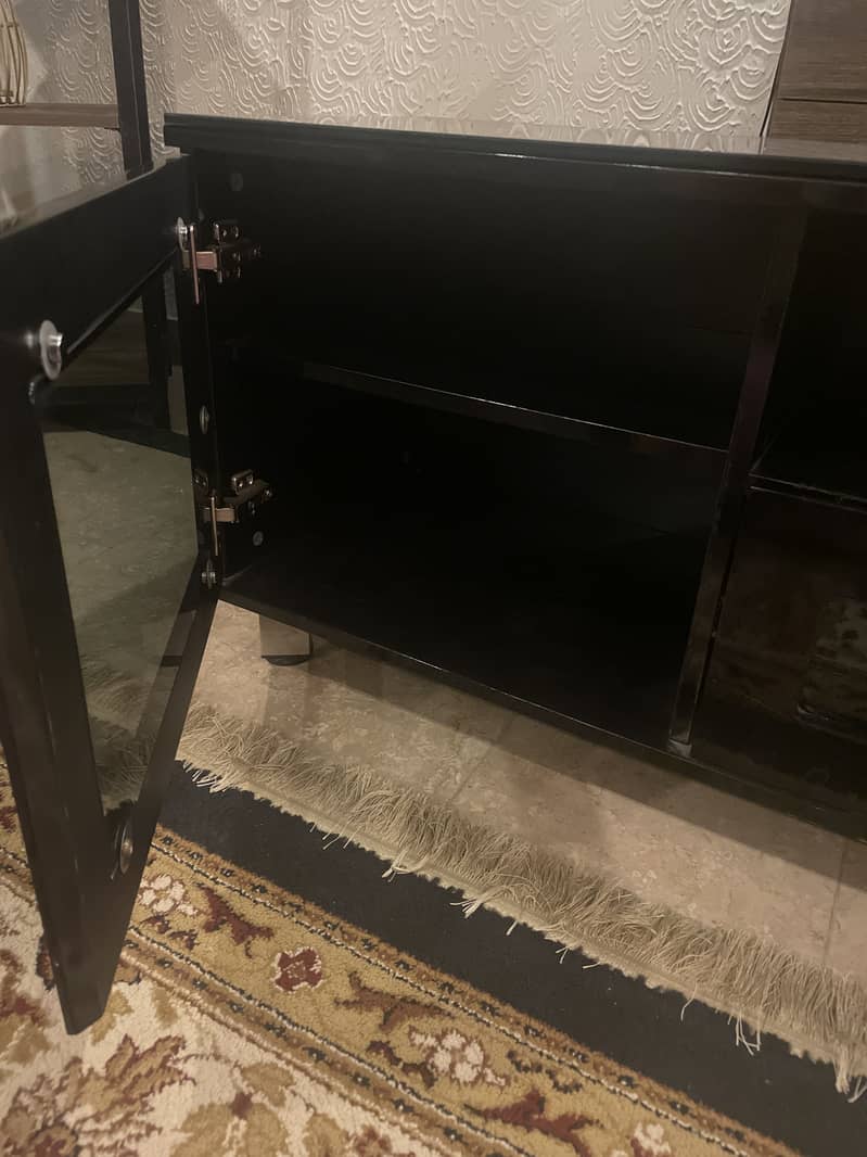 Tv console 2