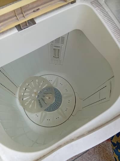 wahing machine theek ha lakin spinner kharab ha