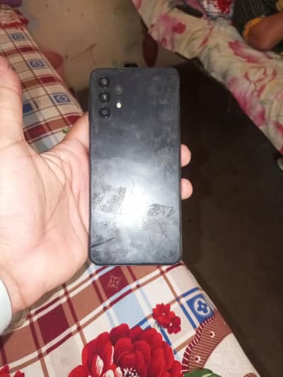 exchange krna hai koi b acha sa mobile ho