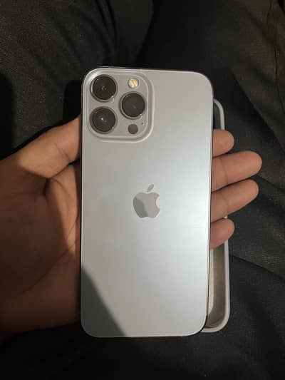 Iphone 13 pro max 256Gb with original box & cabel
