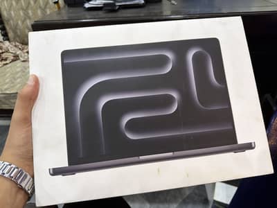 Macbook pro M4 1tb/16gb 14inches         11 12 13 14 15 16 17
