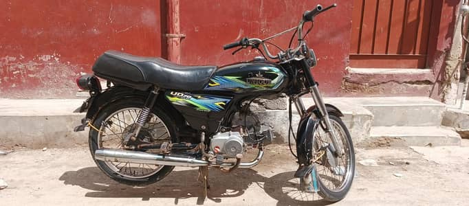 full genuaiine 2019 model paison ki zarzarurat hai